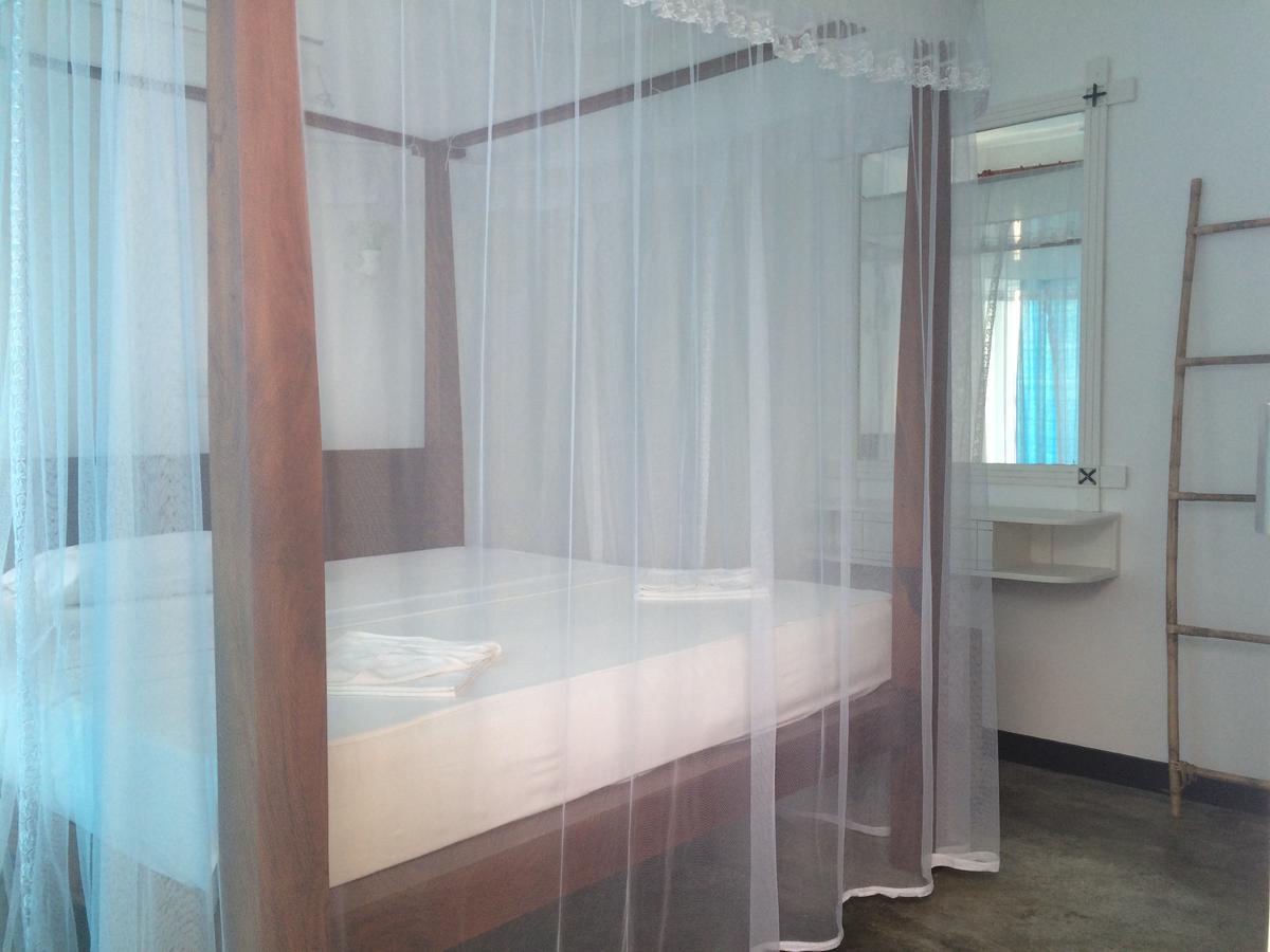 Mountain Wave Hotel And Surfshop هيكادوفا المظهر الخارجي الصورة