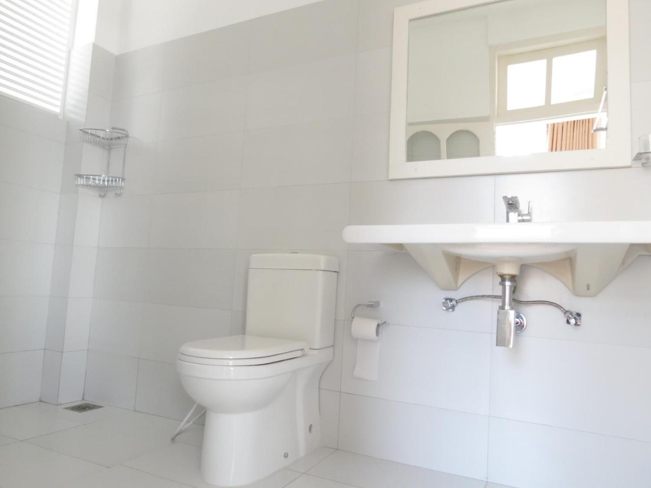Mountain Wave Hotel And Surfshop هيكادوفا المظهر الخارجي الصورة