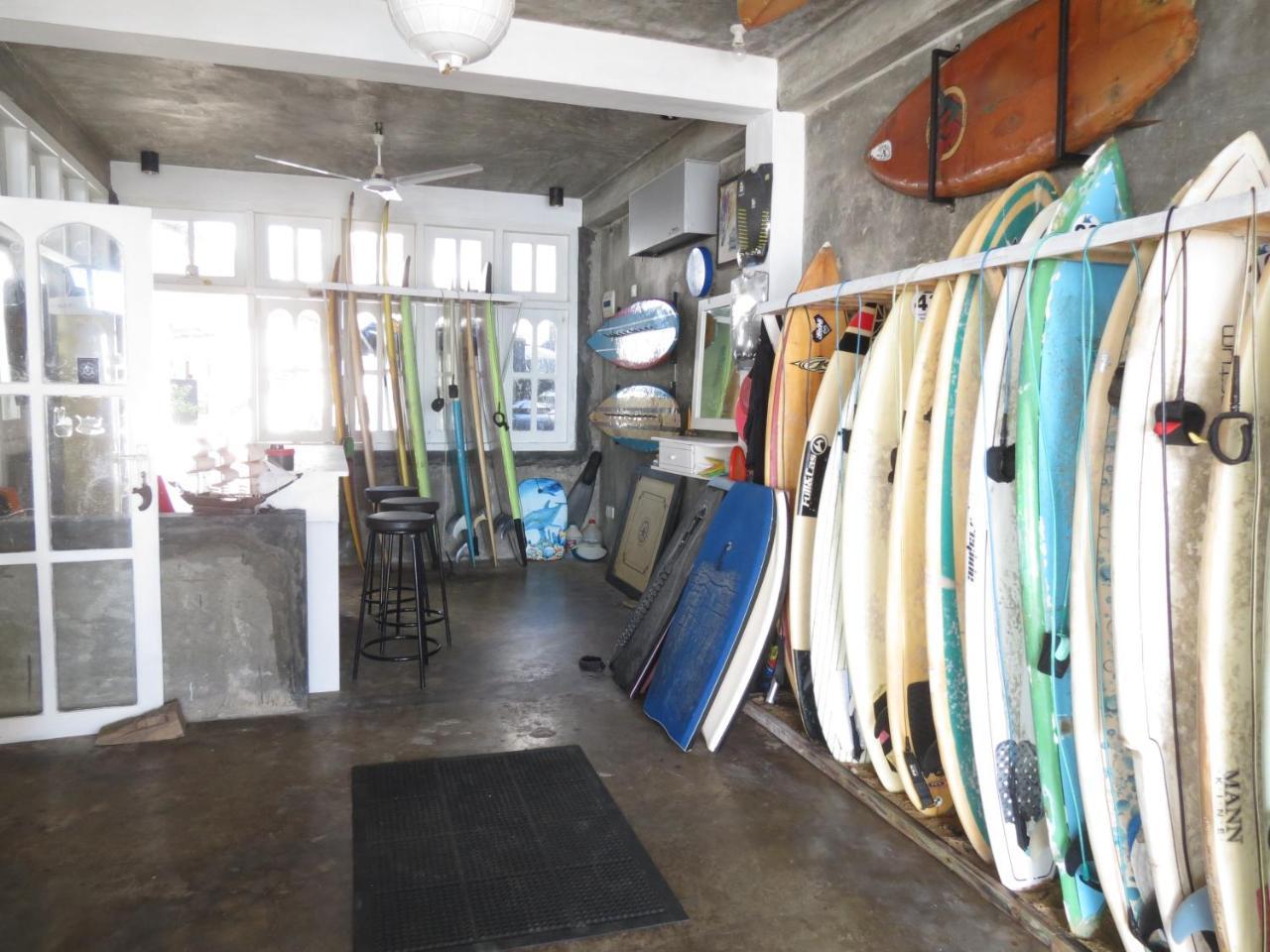 Mountain Wave Hotel And Surfshop هيكادوفا المظهر الخارجي الصورة